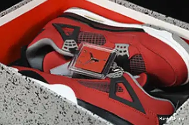 Toro 4 Retro Bravo Jordan 0426